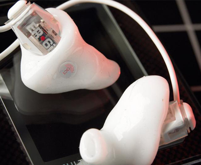 Custom Headphones on Advanced Mp3 Players Acs Custom Made Earphone Sleeves