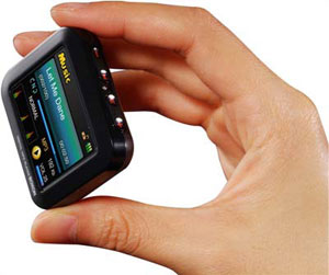 MobiBLU Boxon 2GB Portable Media Player