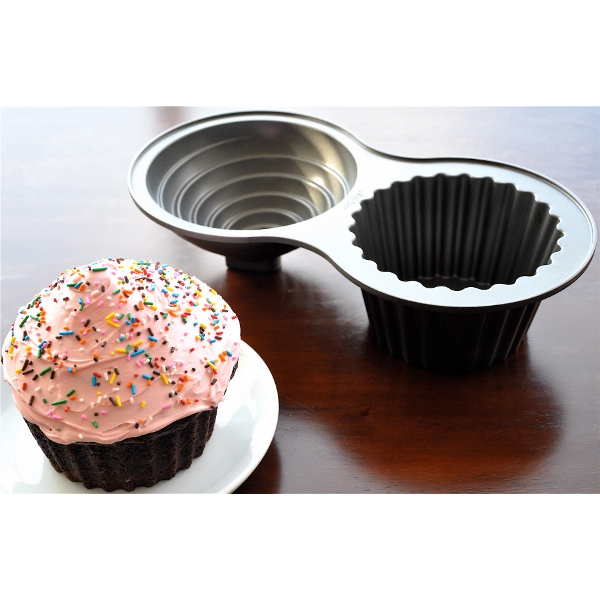 Nordic Ware Giant Cupcake Tin