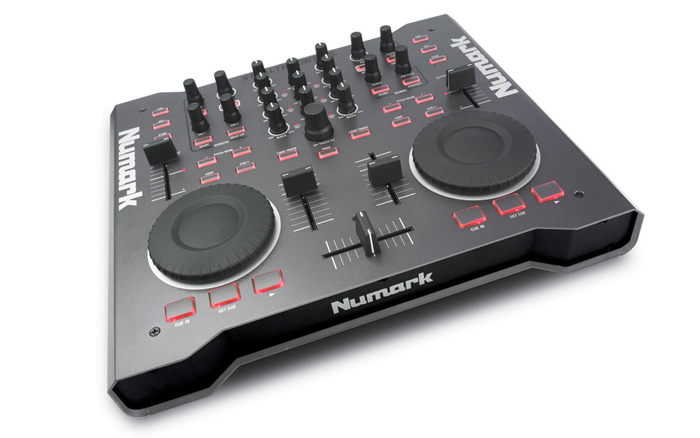 Numark Stealth Control Professional Computer-DJ Performance Deck