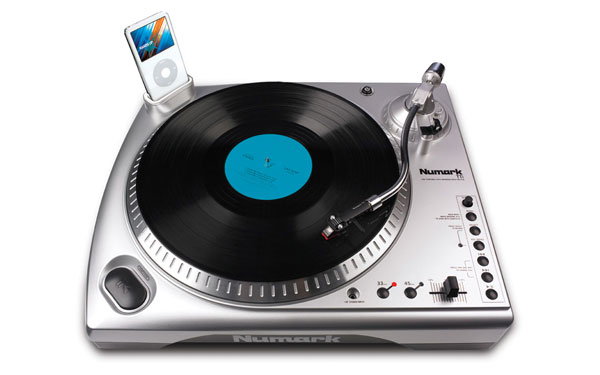 Numark TTi USB Turntable with Pitch Control and iPod Dock