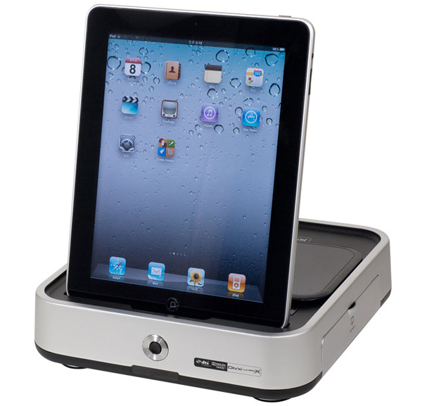 iXtreamer Hybrid HD Media Player and Streamer with iPod/iPad/iPhone Dock