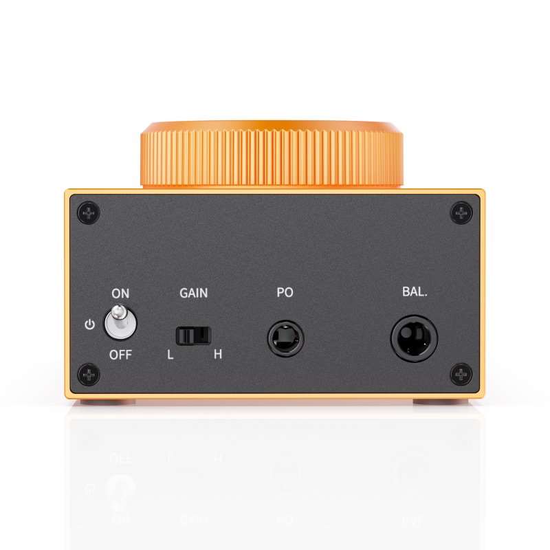 FiiO Jade Audio GIGAS 1 headphone amplifier, orange, front with power switch, gain and headphone outputs