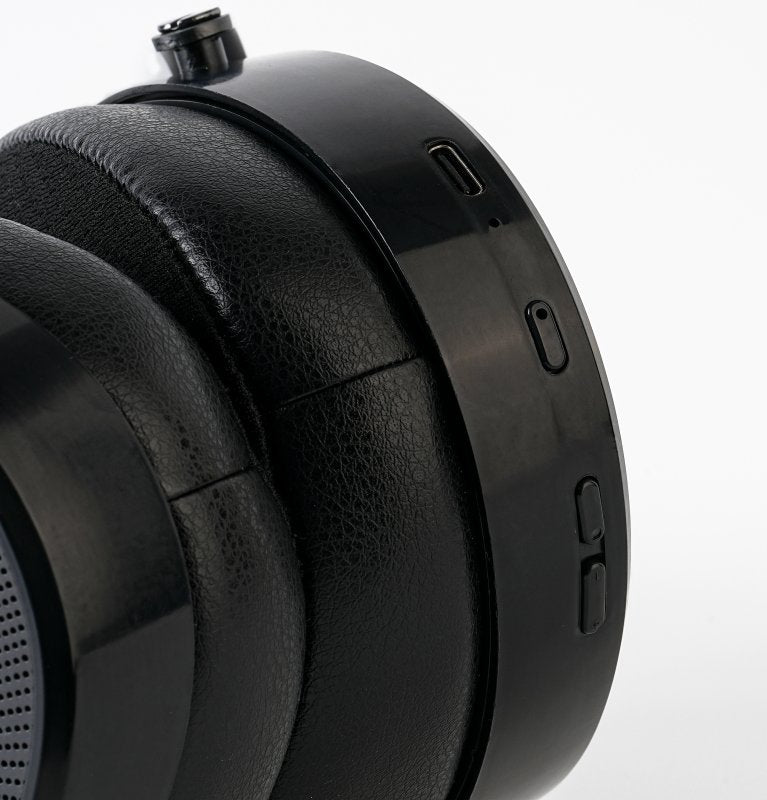 HiFiMAN Arya WiFi streaming planar headphones, ear cup controls close-up
