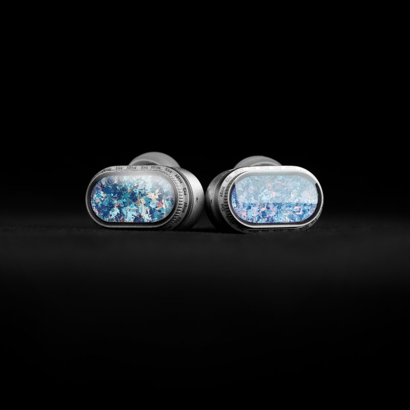 Shanling Moria in-ear monitors, blue, shells