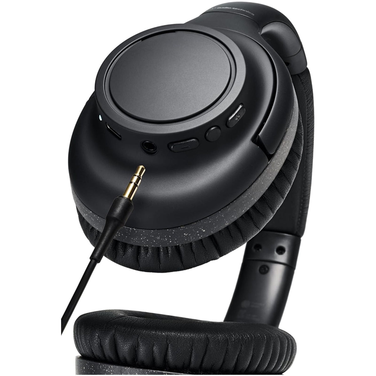 Audio-Technica ATH-S300BT noise-cancelling headphones, black, ear cup with cable