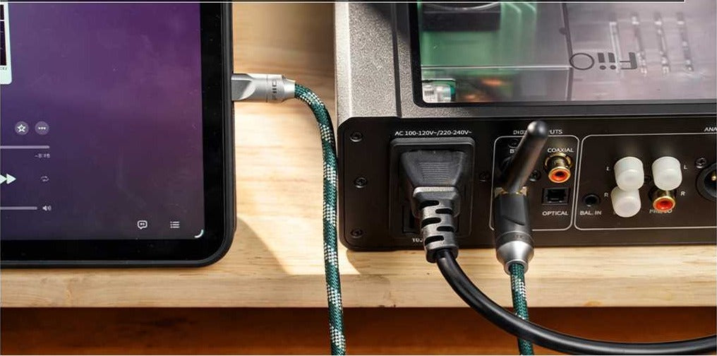 FiiO LINK-TC4 USB-B to USB-C cable, in use