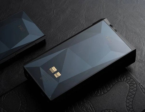 FiiO M17 music player, back, close-up
