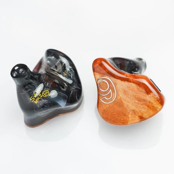 DUNU SA6 MK2 in-ear monitors, shells, front and back