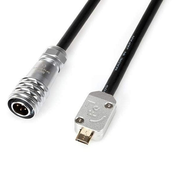 Ferrum 4-pin to micro-USB DC cable, connectors close-up