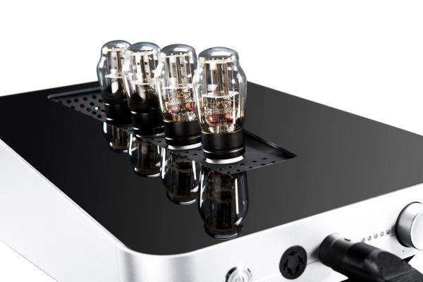 HiFiMAN Shangri-La Jr electrostatic system, amplifier valves close-up