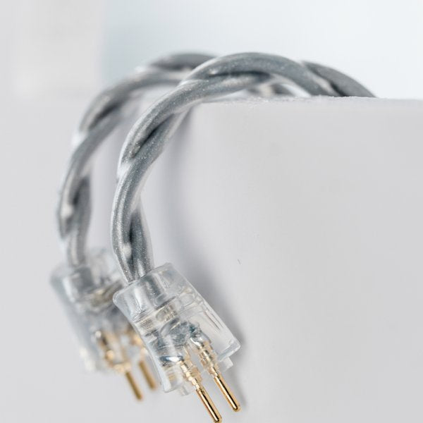 DUNU TITAN S2 in-ear monitors, cable with swappable plugs