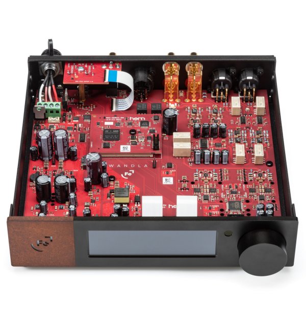 Ferrum WANDLA DAC and preamp, inside view of the circuit board