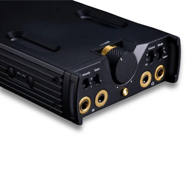 Cayin C9ii portable headphone amp, front panel with outputs