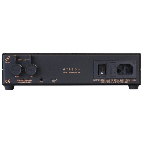 Ferrum HYPSOS dual-output hybrid power supply, rear panel