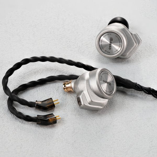 iBasso 3T-154 in-ear monitors, silver, with cable