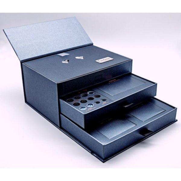 Cayin YD01 Fantasy in-ear monitors, presentation box
