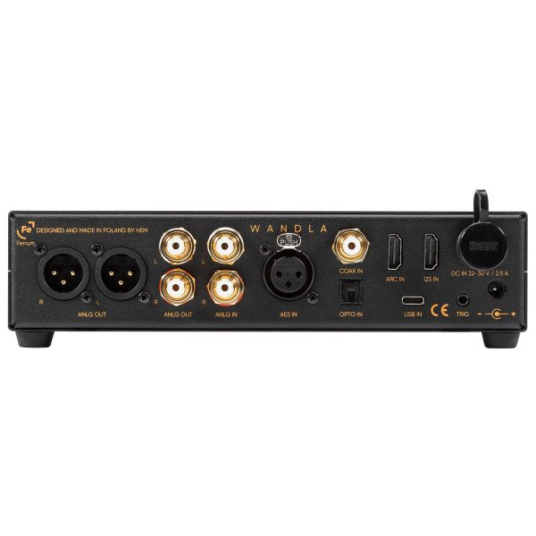 Ferrum WANDLA DAC and preamp, rear panel