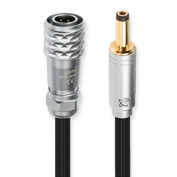 Ferrum 4-pin to 5.5 x 2.1 mm DC cable, connectors close-up