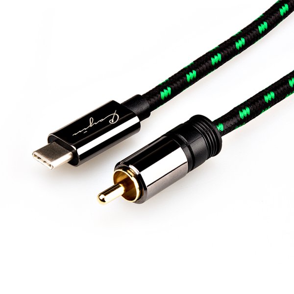 Cayin CS-30TCR USB-C to RCA coaxial cable, RCA plug close-up