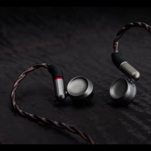 Dunu LUNA Flagship Pure Beryllium Driver In-Ear Monitors 6