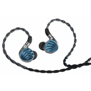 iBasso IT05 Audiophile In-Ear Monitors (Box opened)