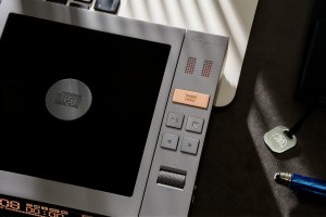 Cayin CP6 Triple Timbre Portable CD Player