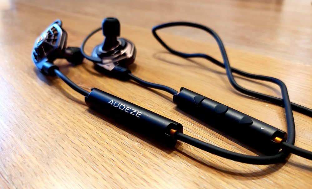 ISINE10BT_BTcable999x608.jpg ISINE10BT_BTcable999x608.jpg