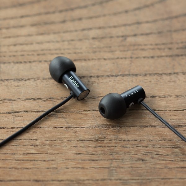 Final E2000 Earphones