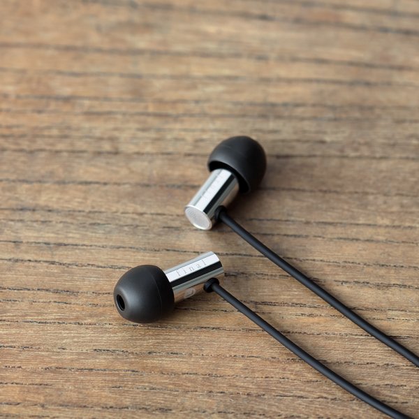 Final E3000 Earphones