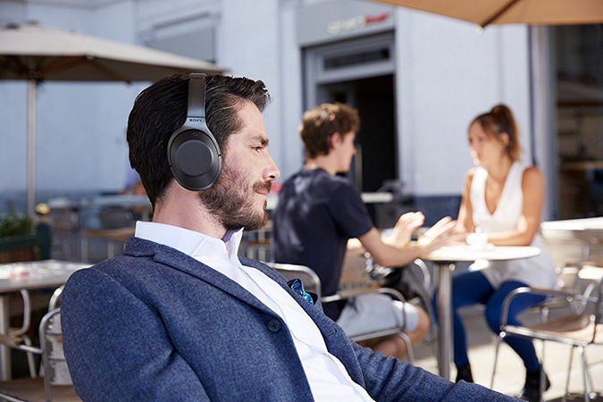 Sony MDR-1000X Bluetooth Headphones Sony MDR-1000X Bluetooth Headphones